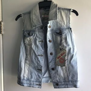 Hot Kiss Jean Vest